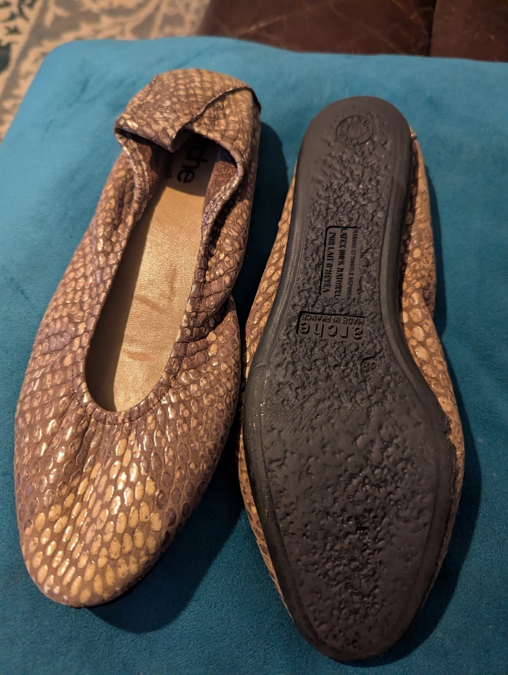 Arche Snake-Embossed Slip-On Flats in Beige and Brown - Picture 4 of 6